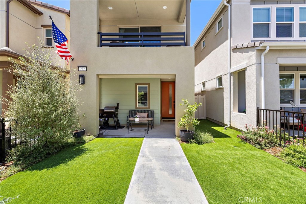 222 Goldfinch Street