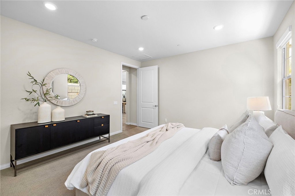28 Ocaso Street