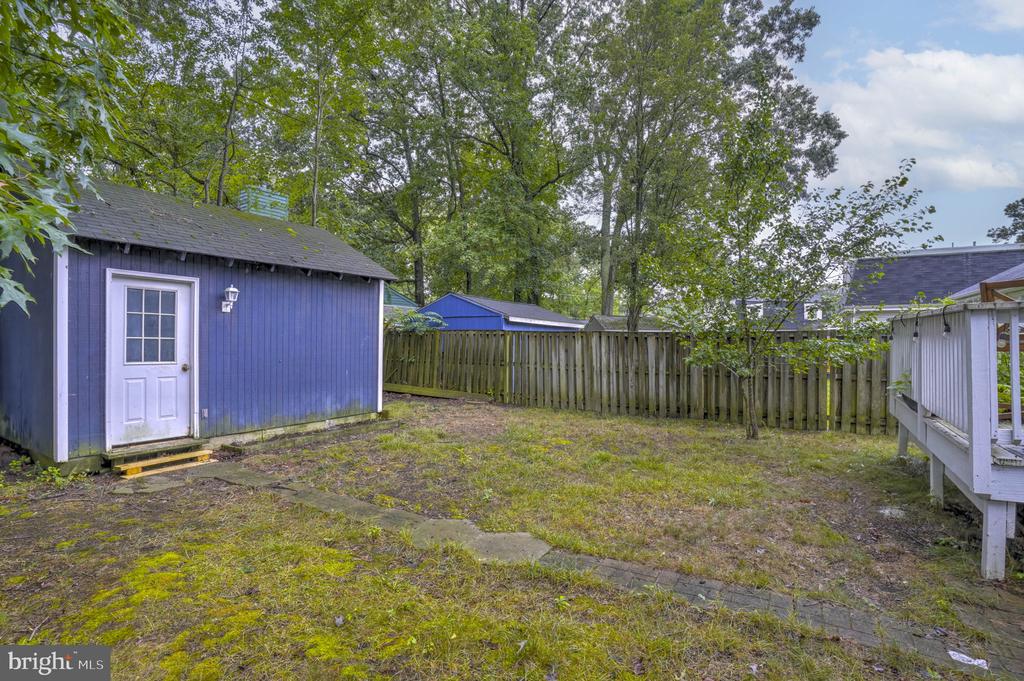 1111 WILDWOOD LANE
