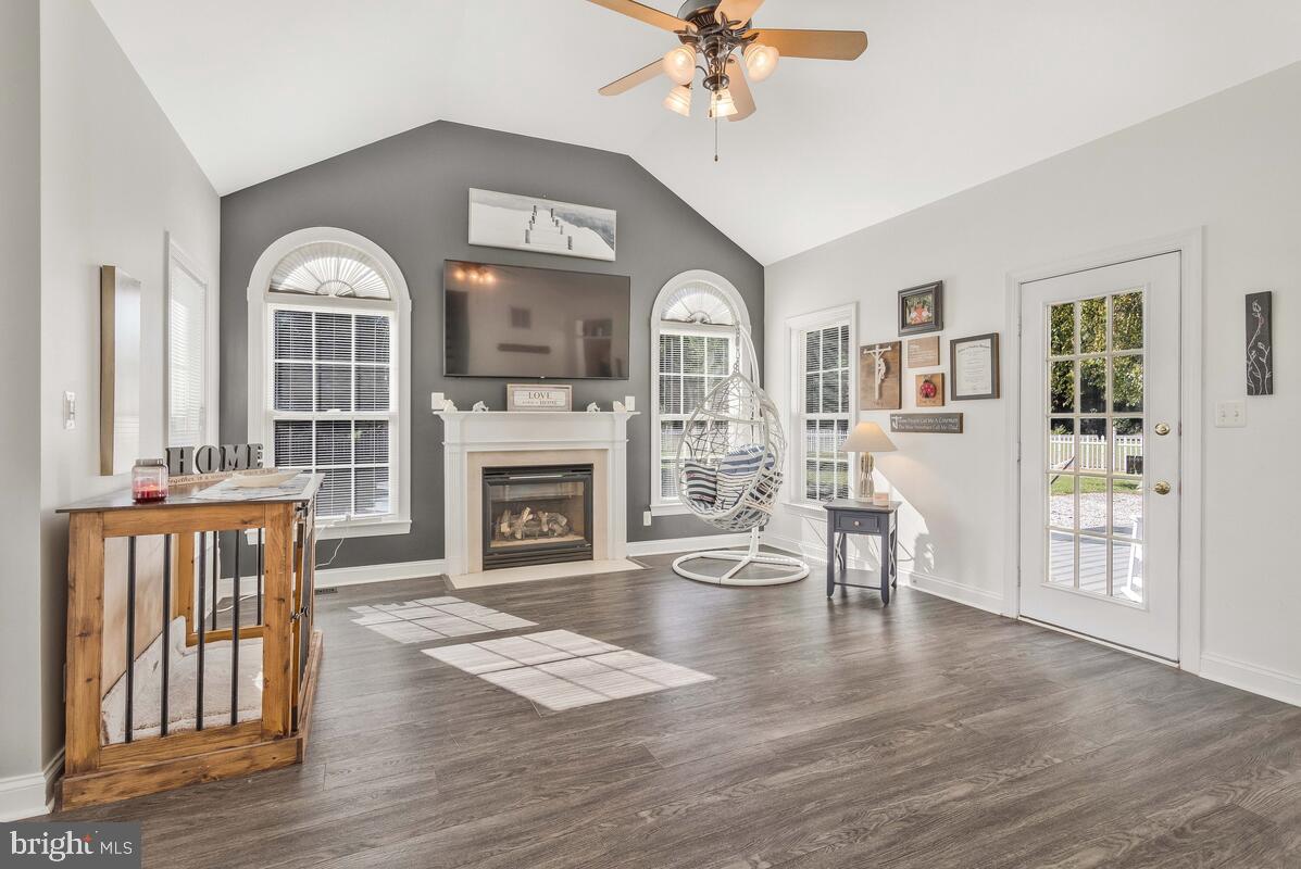407 WINDMILL DRIVE