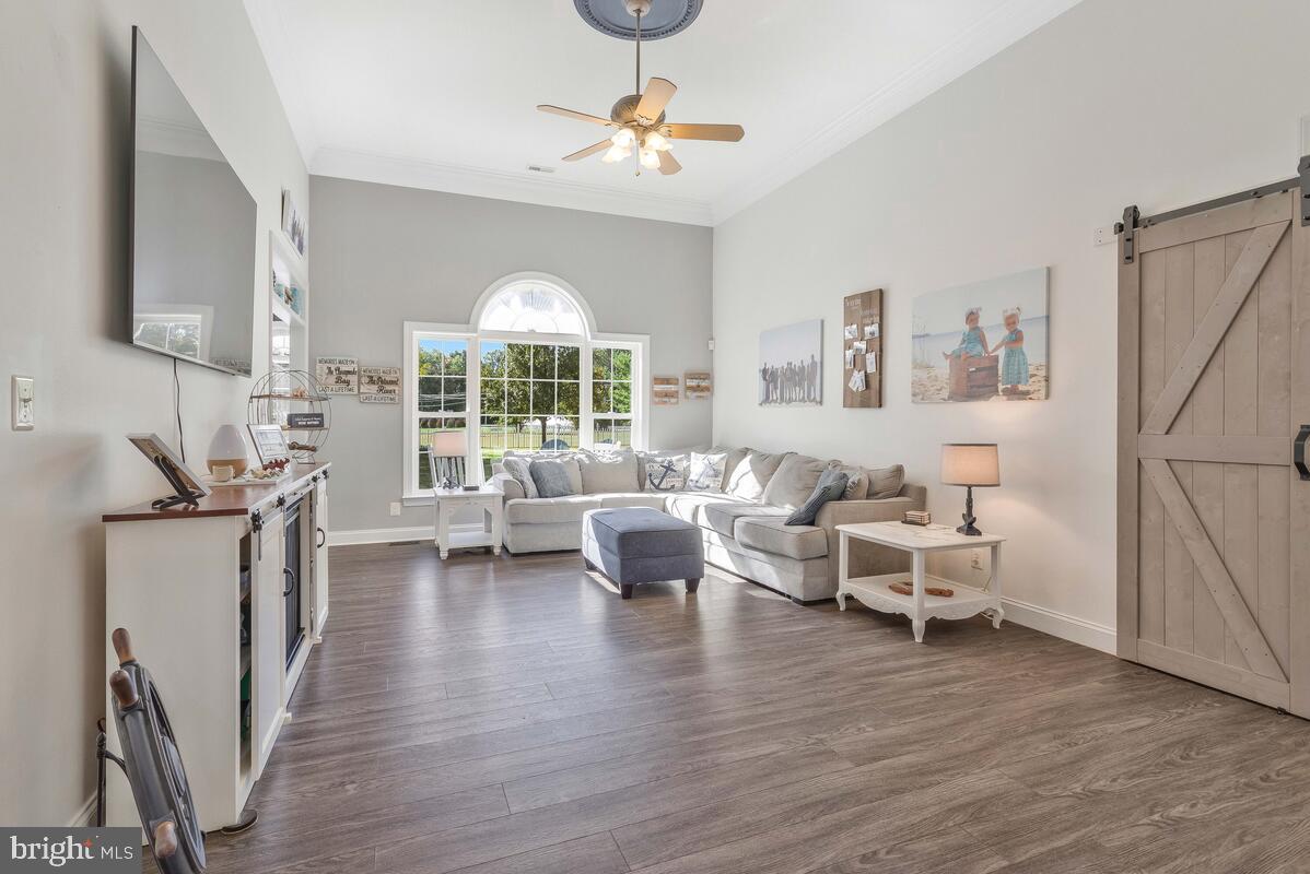 407 WINDMILL DRIVE