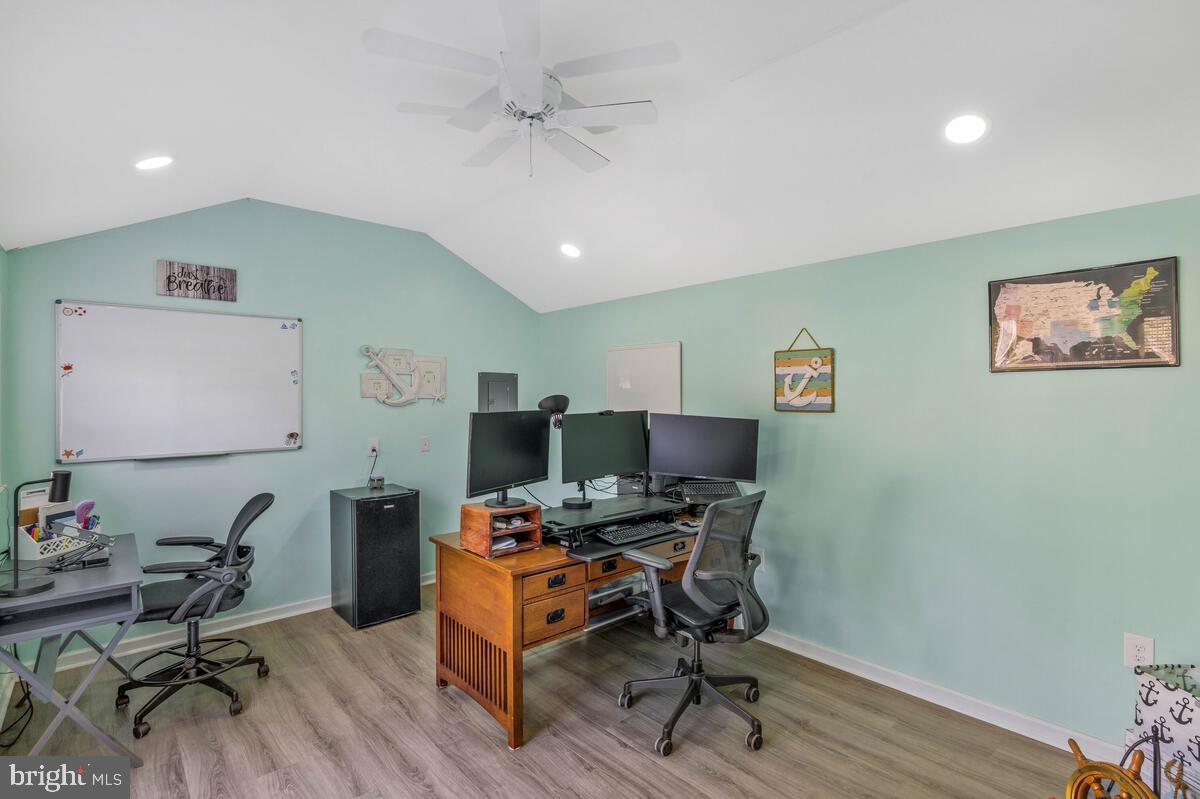 407 WINDMILL DRIVE