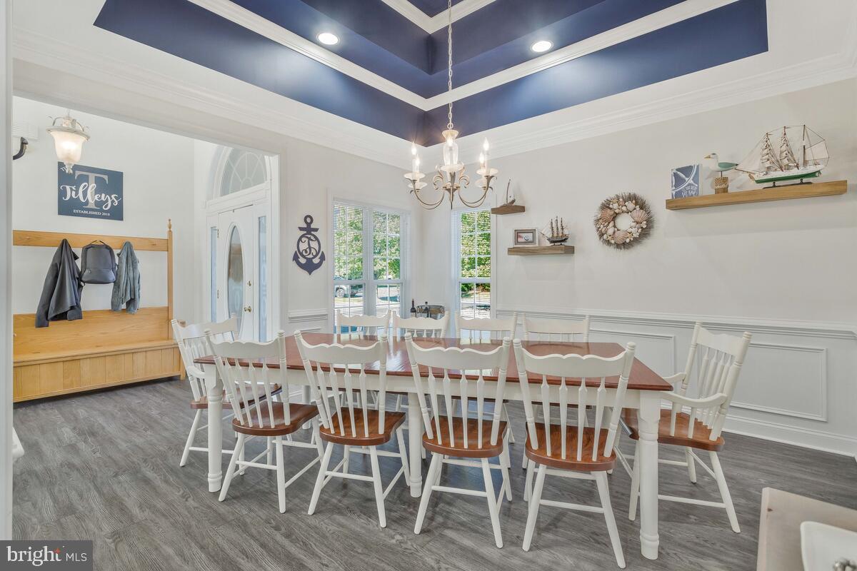 407 WINDMILL DRIVE