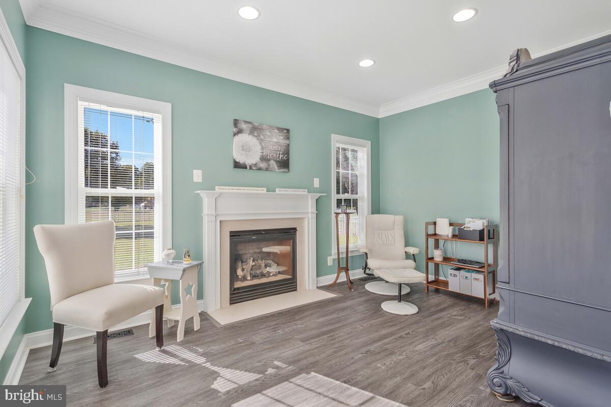 407 WINDMILL DRIVE
