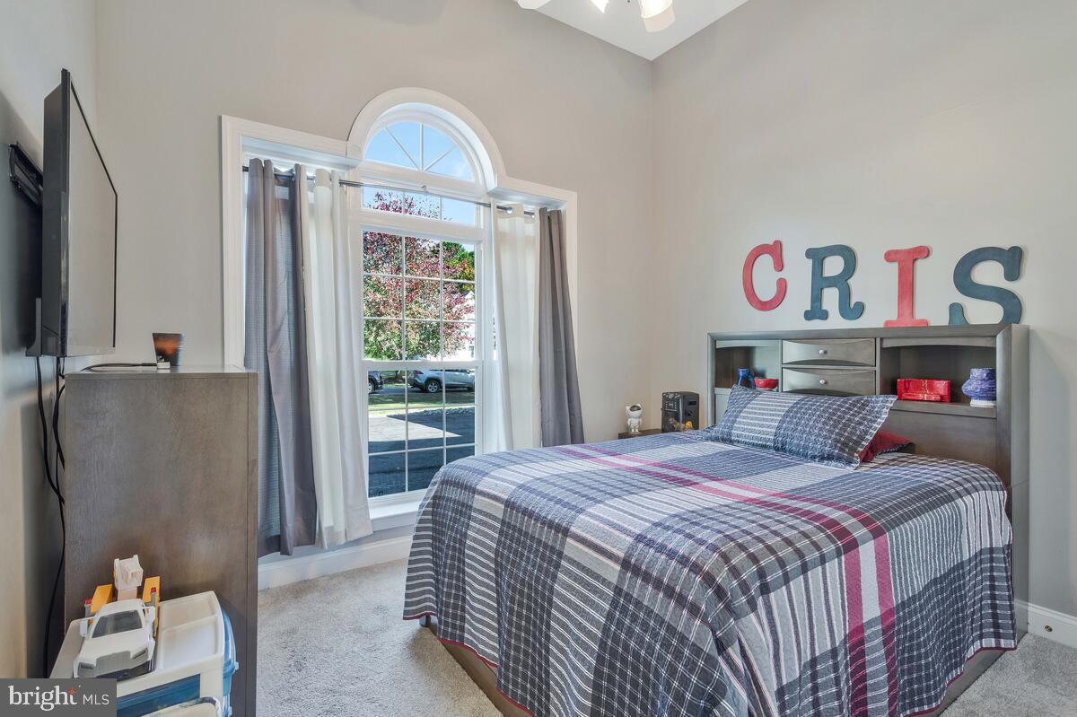 407 WINDMILL DRIVE
