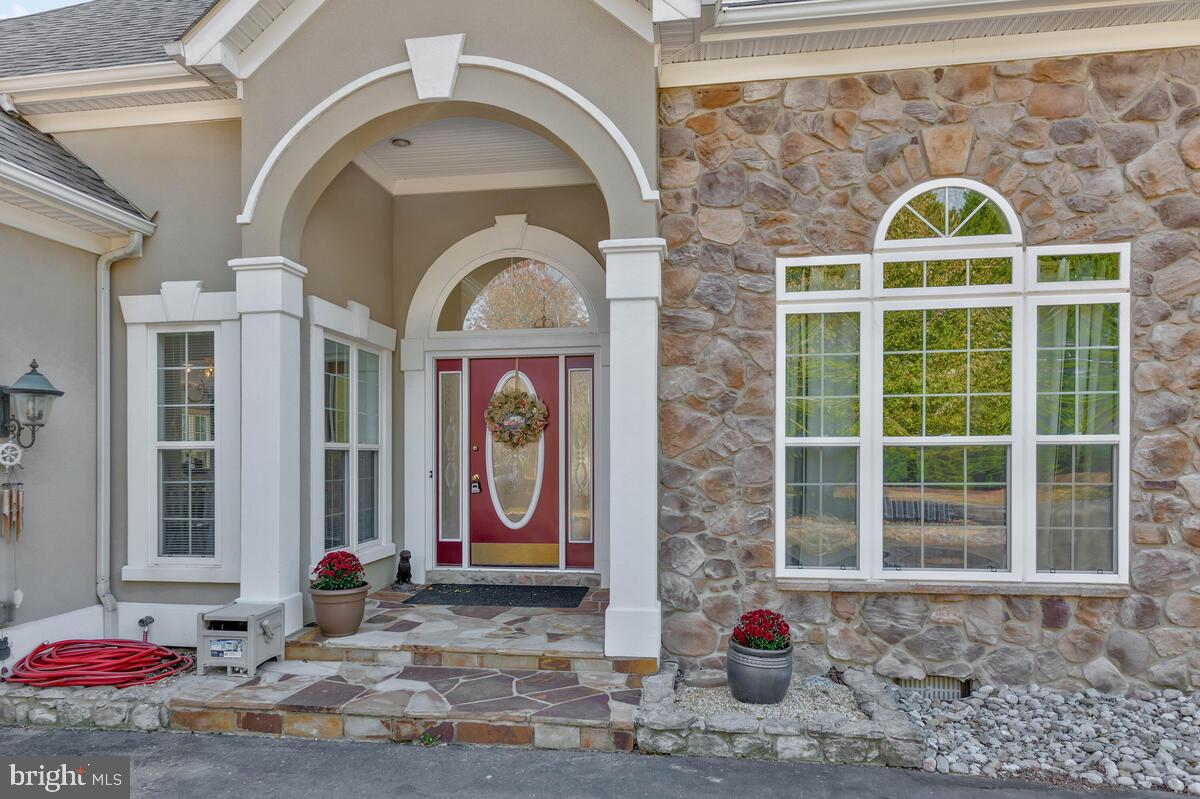 407 WINDMILL DRIVE