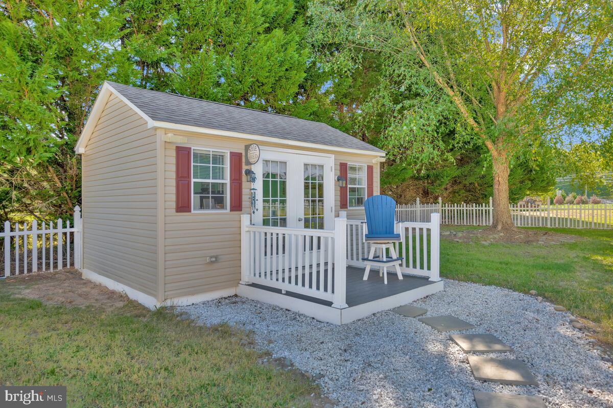 407 WINDMILL DRIVE