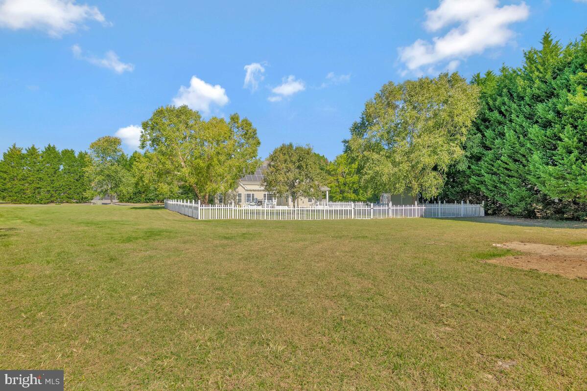 407 WINDMILL DRIVE