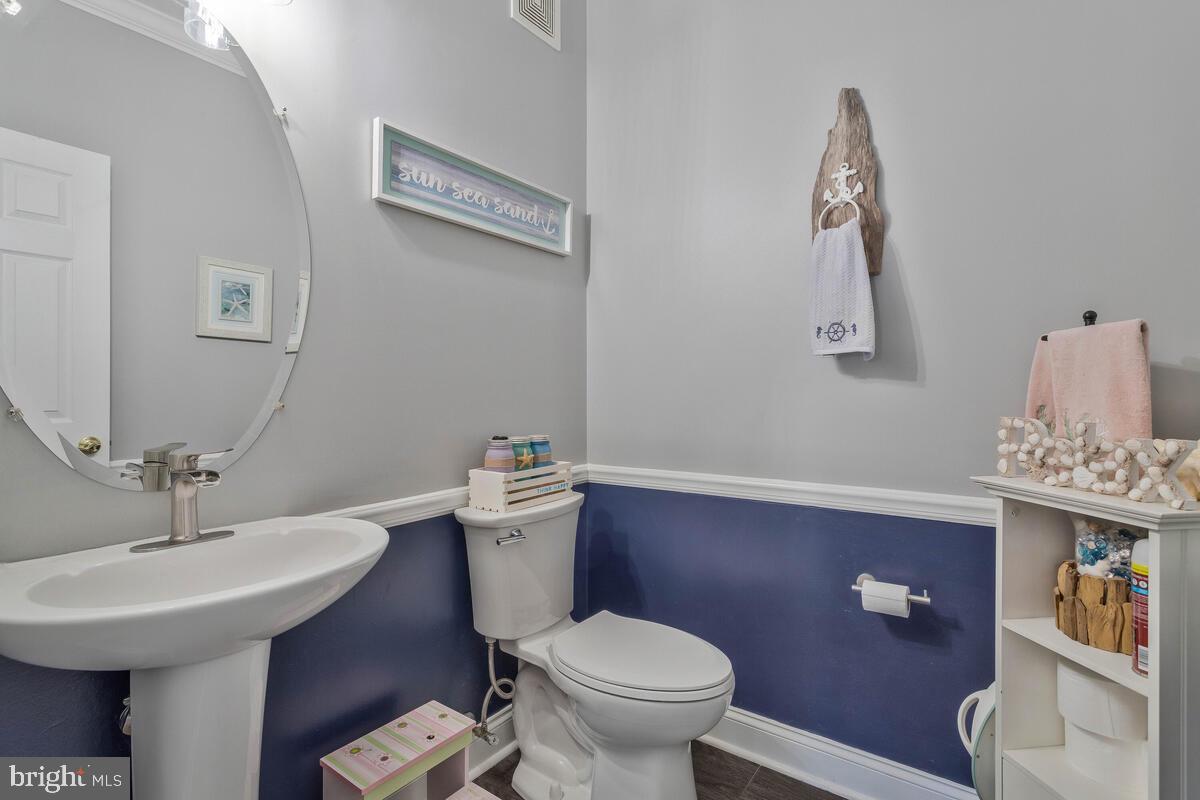 407 WINDMILL DRIVE
