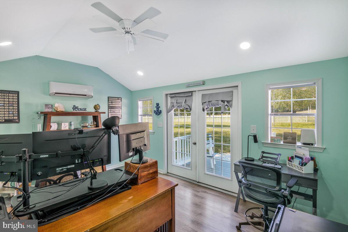 407 WINDMILL DRIVE