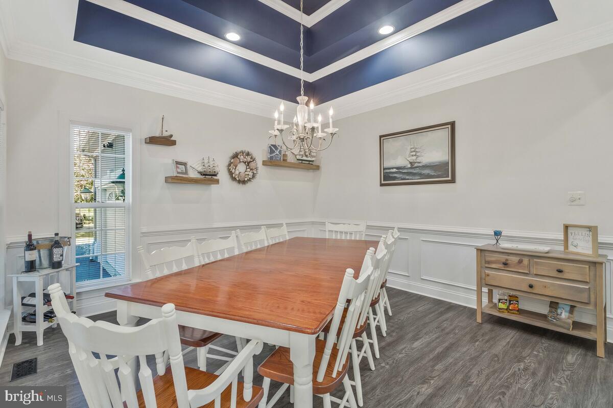 407 WINDMILL DRIVE
