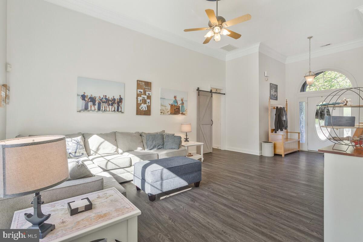 407 WINDMILL DRIVE