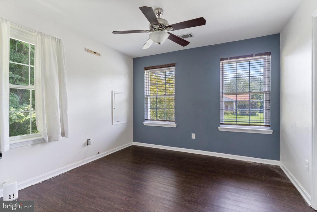 721 CLARKS RUN ROAD