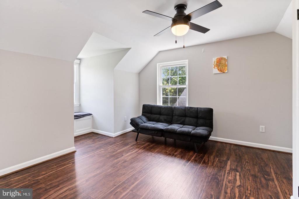 721 CLARKS RUN ROAD