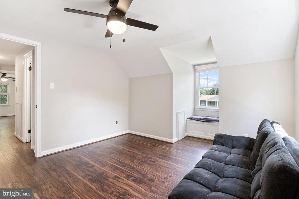 721 CLARKS RUN ROAD