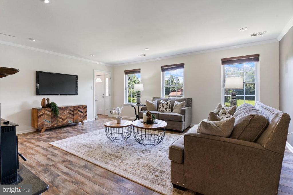721 CLARKS RUN ROAD