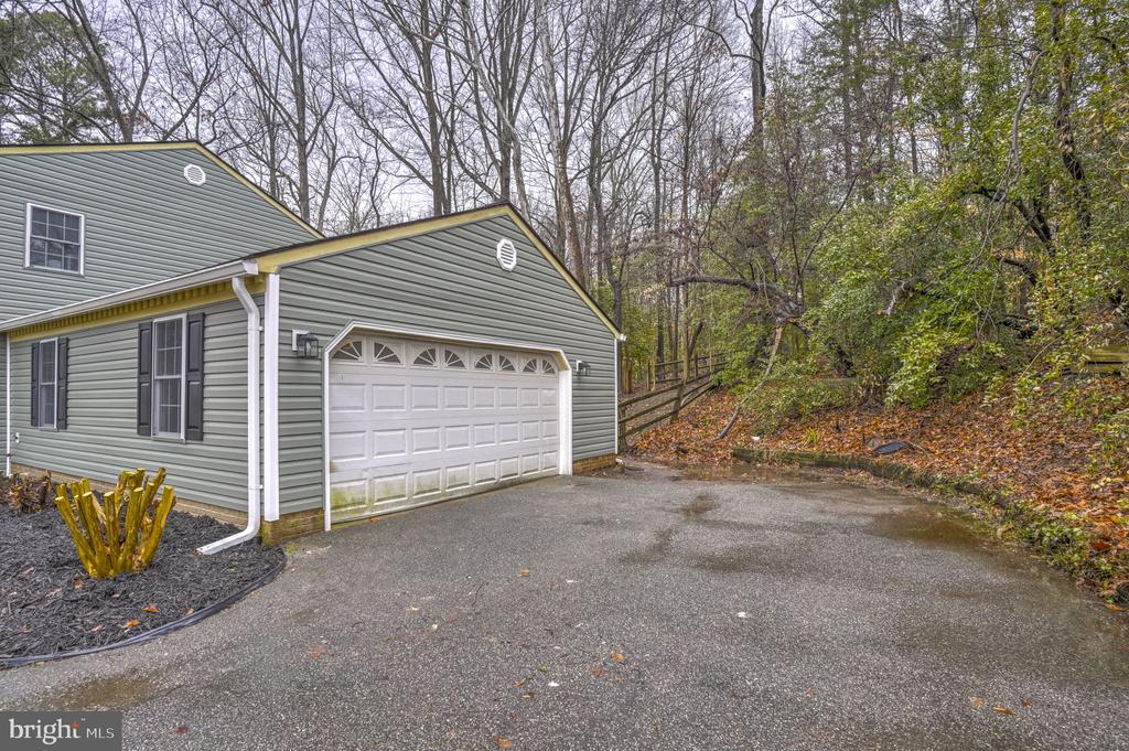 528 CLARKS RUN ROAD