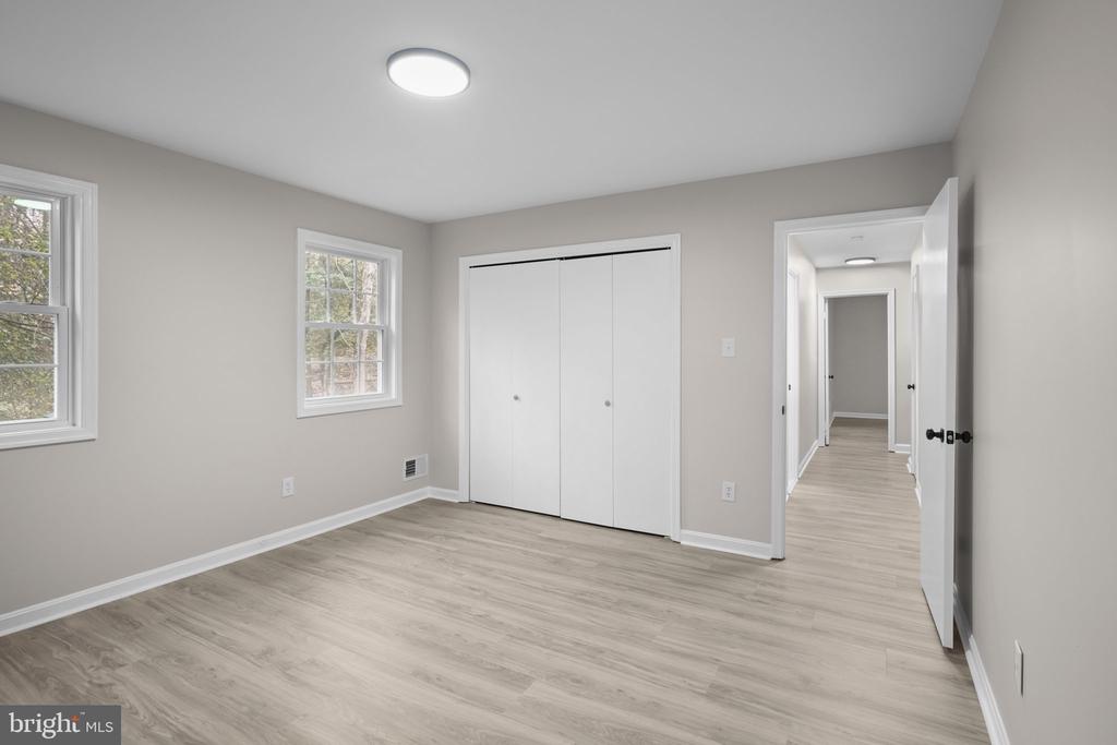 528 CLARKS RUN ROAD