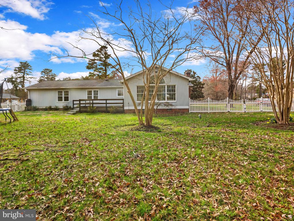 11074 ELLINGER DRIVE