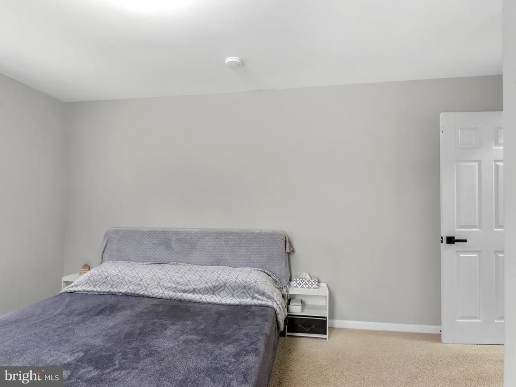 11074 ELLINGER DRIVE