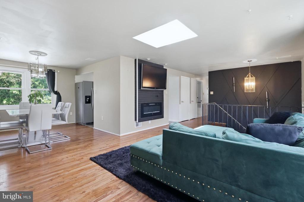 5418 LUCY DRIVE