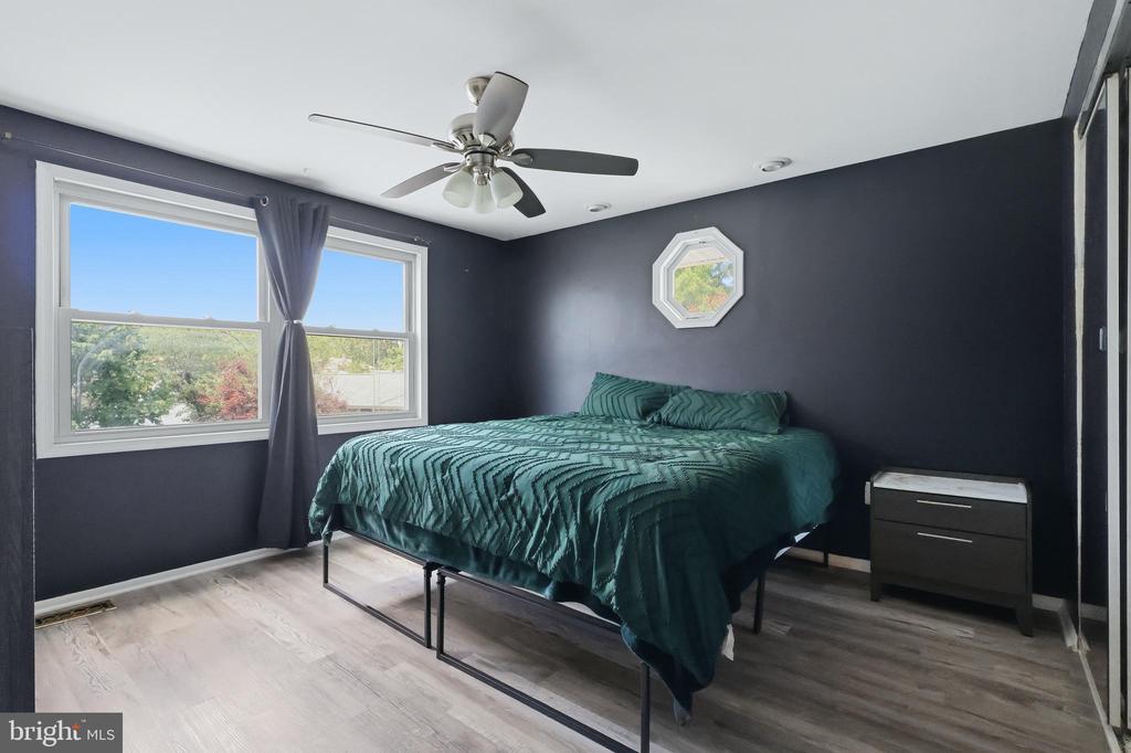 5418 LUCY DRIVE