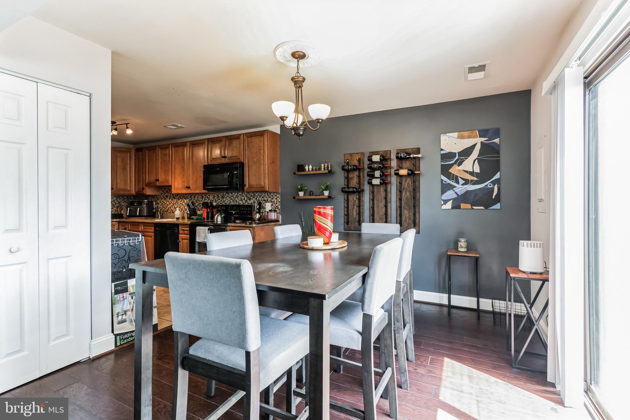 68 CABLE HOLLOW WAY 37-3