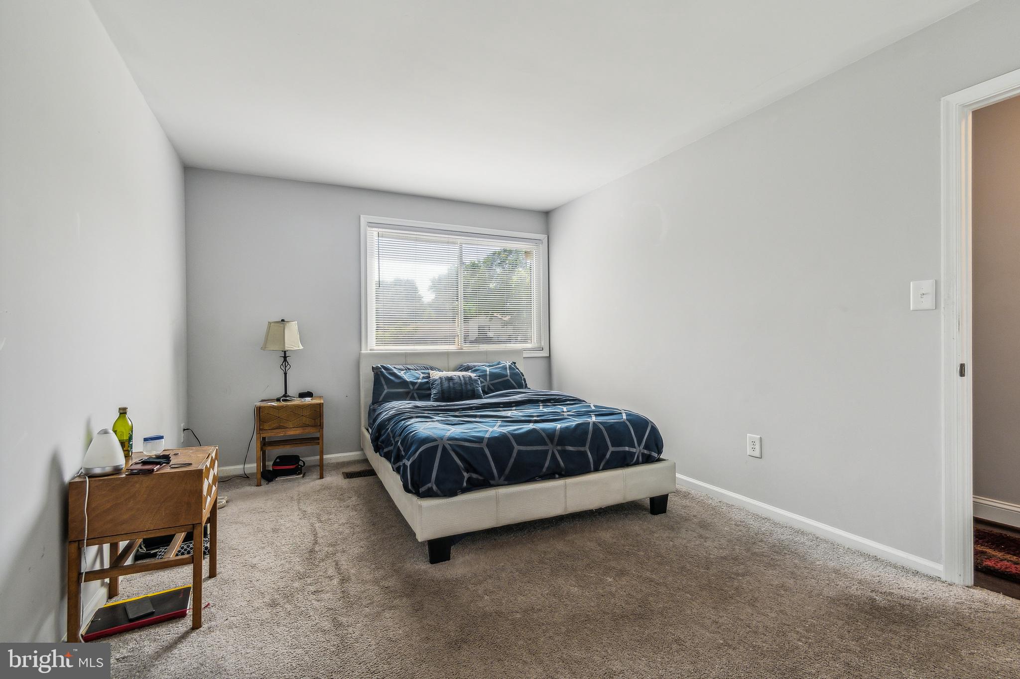68 CABLE HOLLOW WAY 37-3