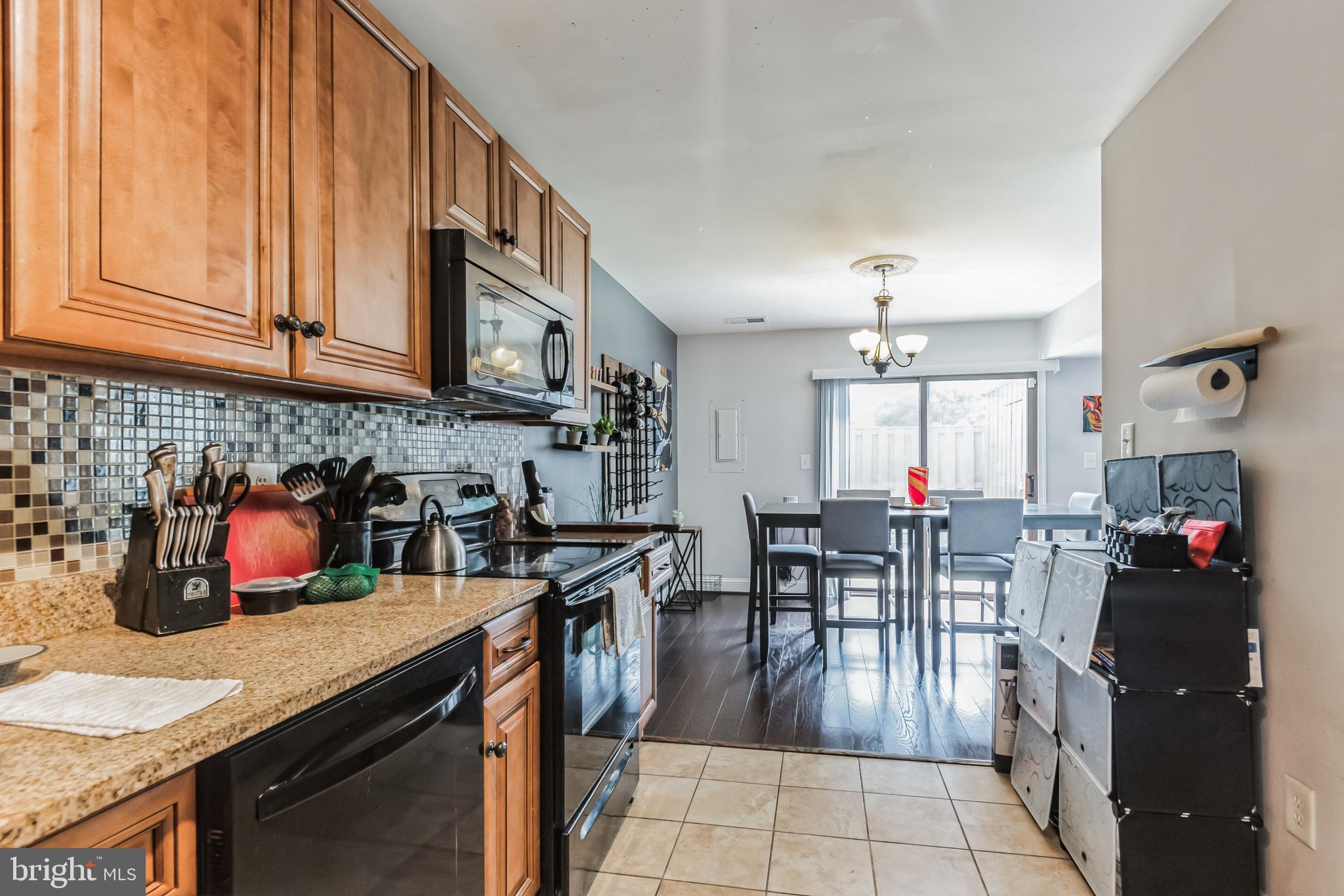 68 CABLE HOLLOW WAY 37-3