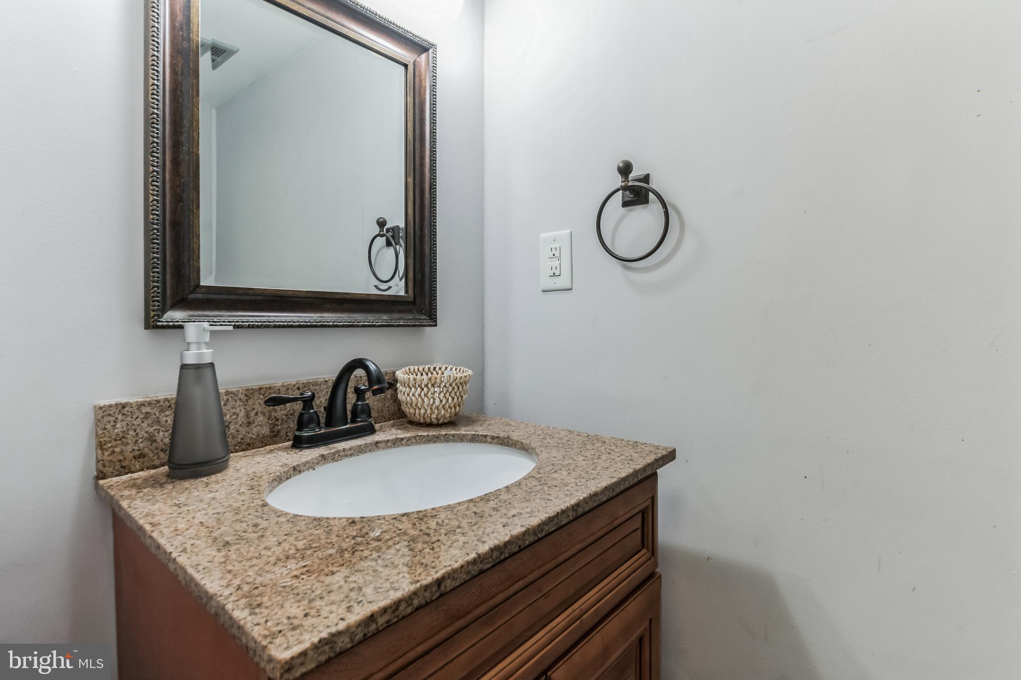 68 CABLE HOLLOW WAY 37-3