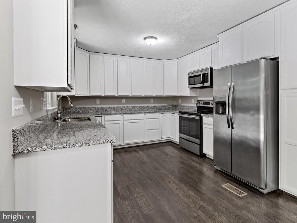 35903 ARMY NAVY DRIVE