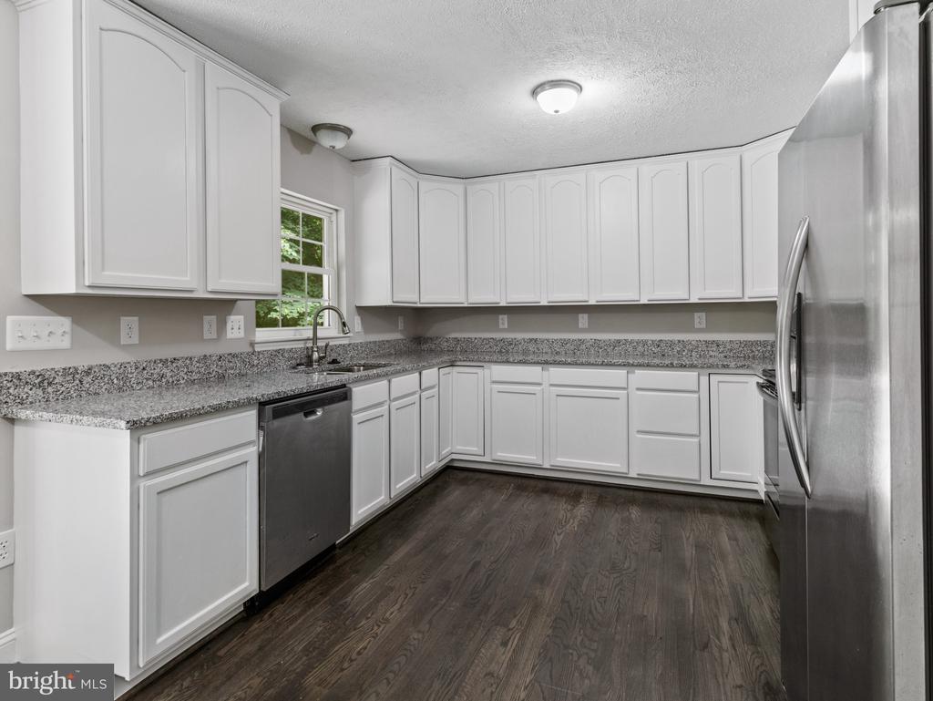 35903 ARMY NAVY DRIVE