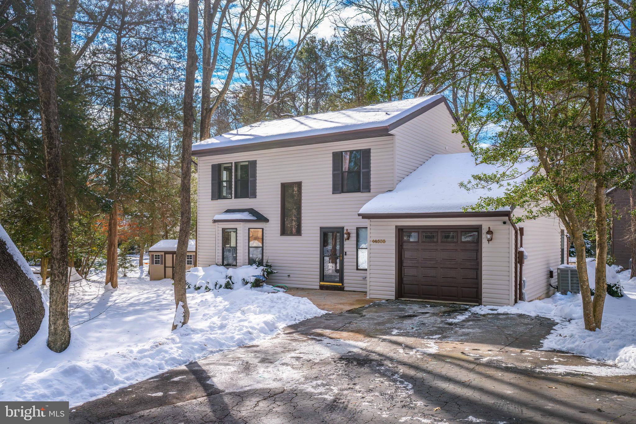 44533 WHITE PINE COURT