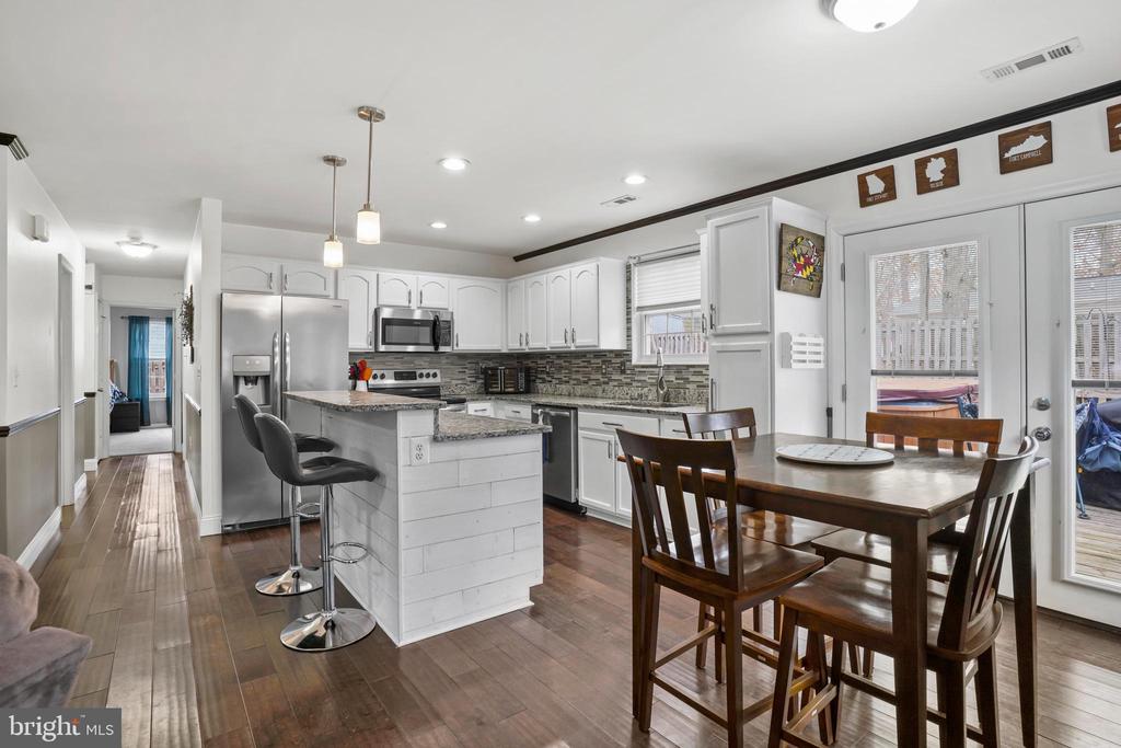 35949 ARMY NAVY DRIVE
