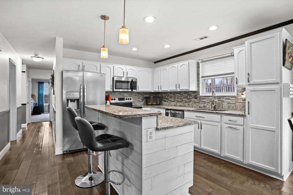 35949 ARMY NAVY DRIVE
