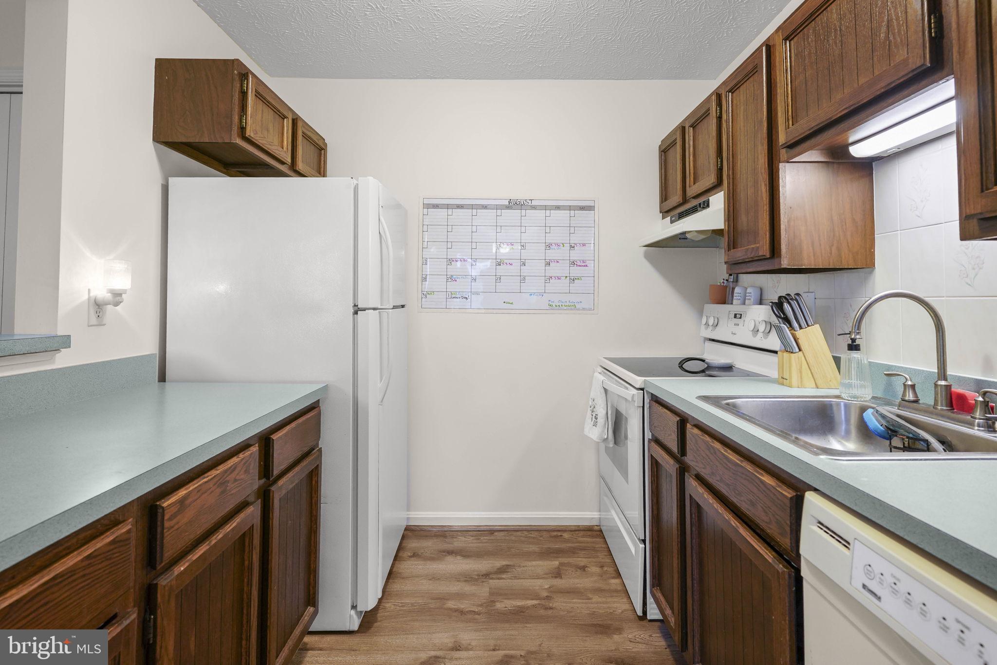 44759 WOODLAKE COURT 2C