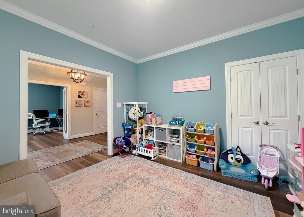 24815 HILL FARM LANE