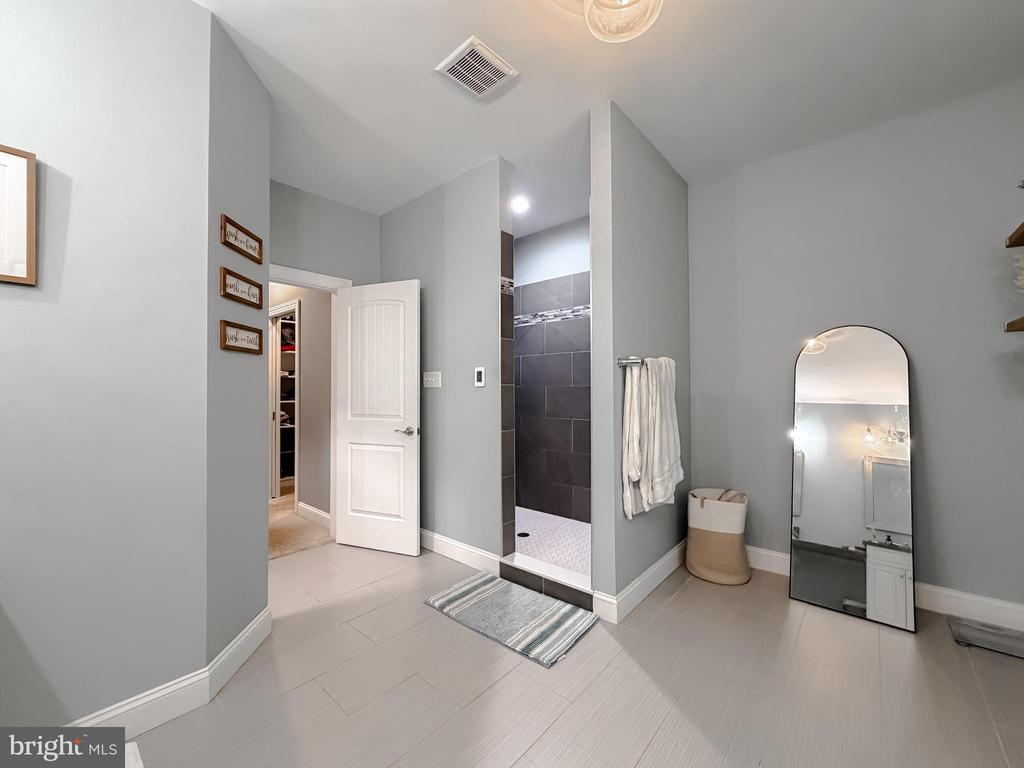24815 HILL FARM LANE