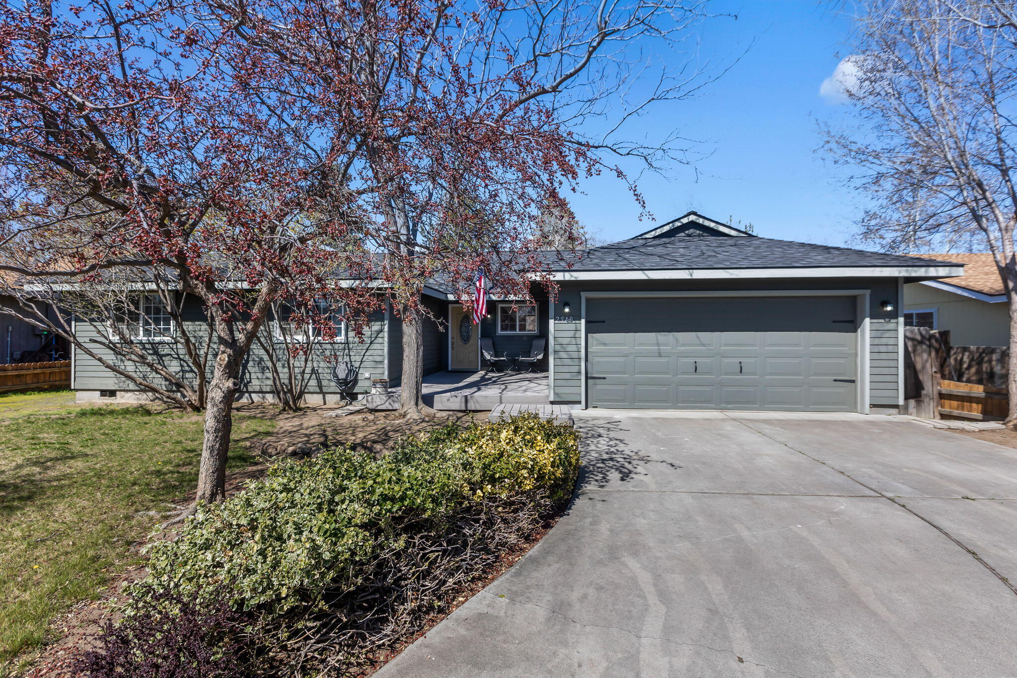2549 SW Fissure Loop