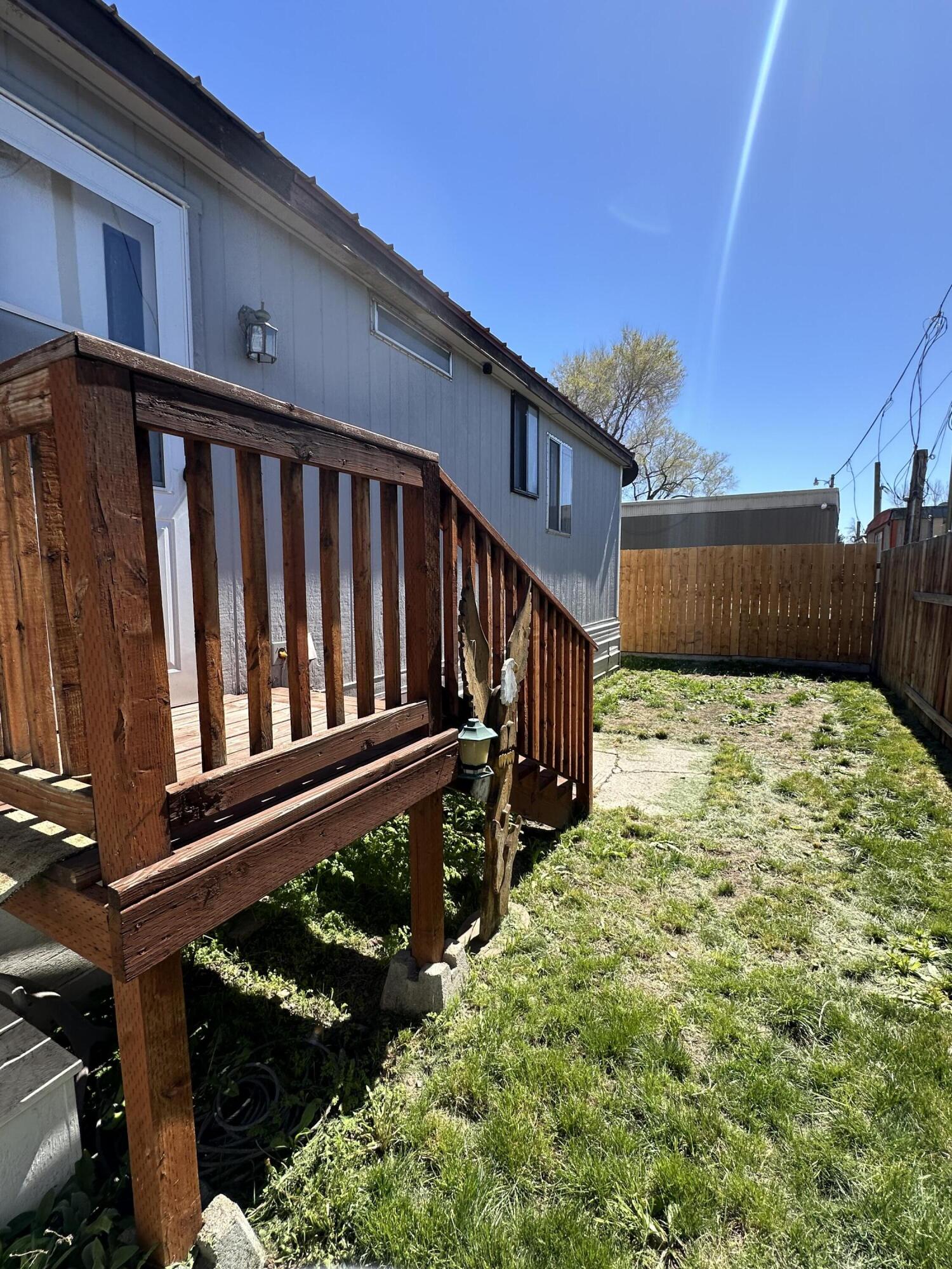 1112 SW Highway 97, 48