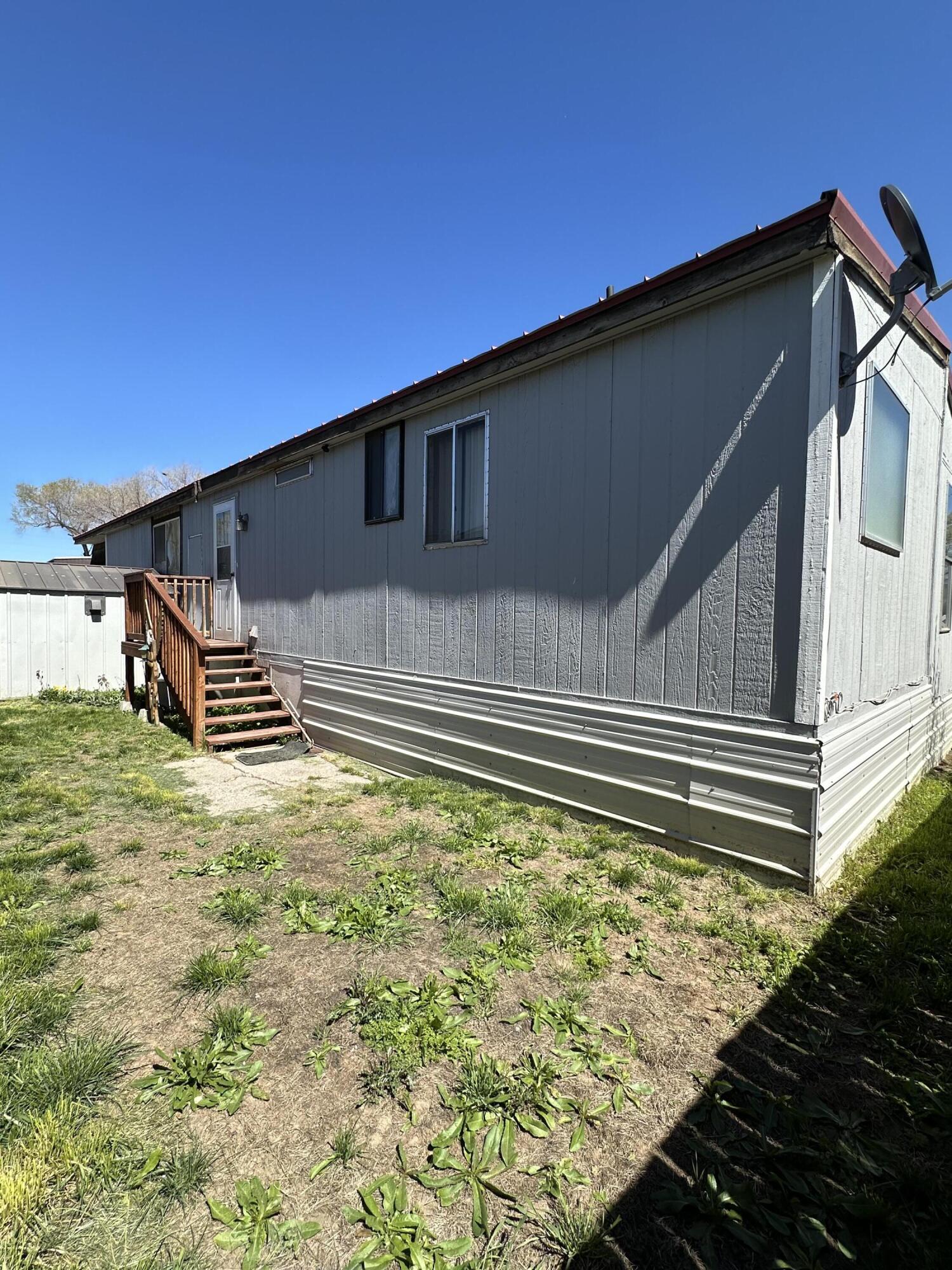 1112 SW Highway 97, 48