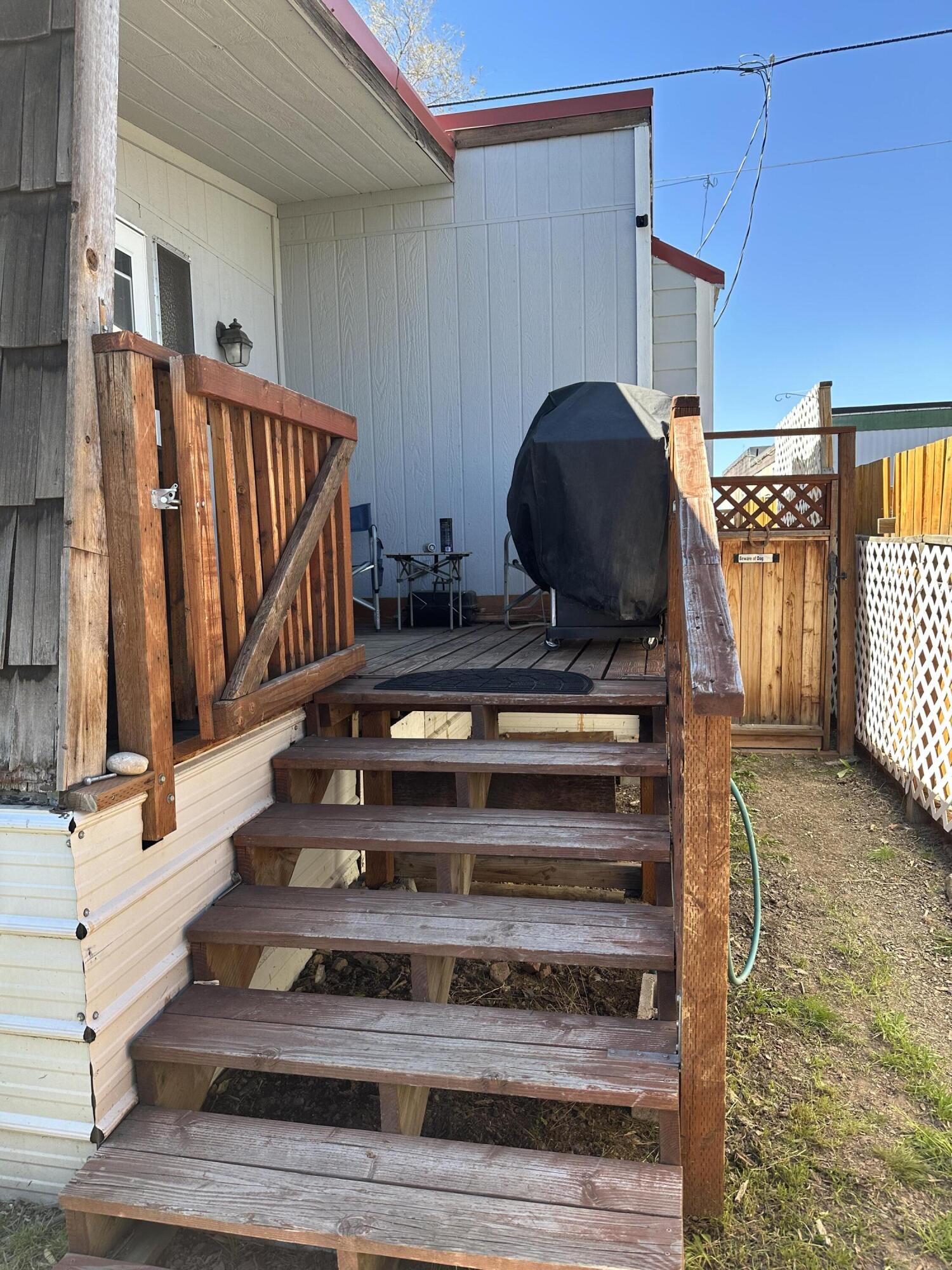1112 SW Highway 97, 48