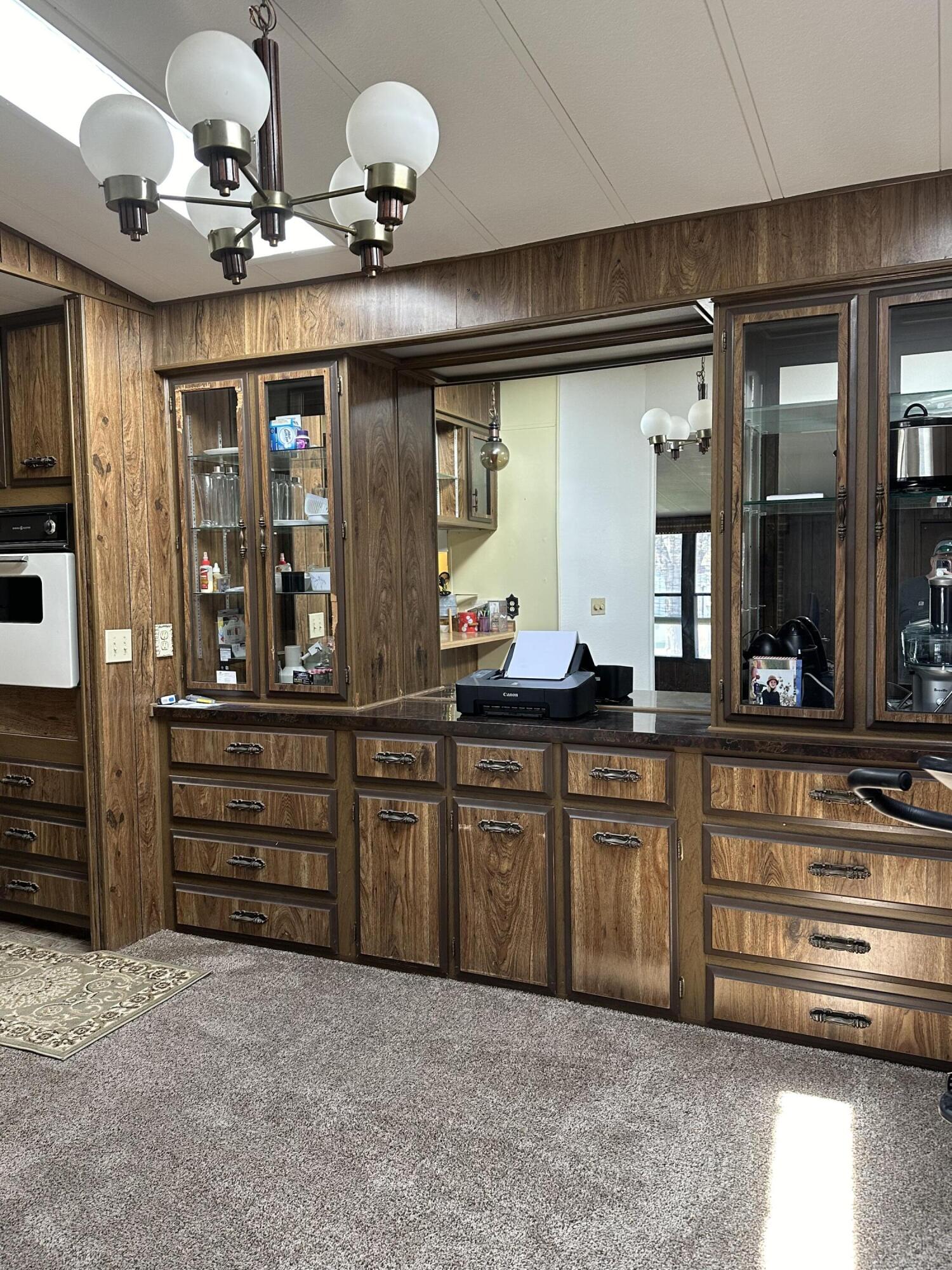 1112 SW Highway 97, 48