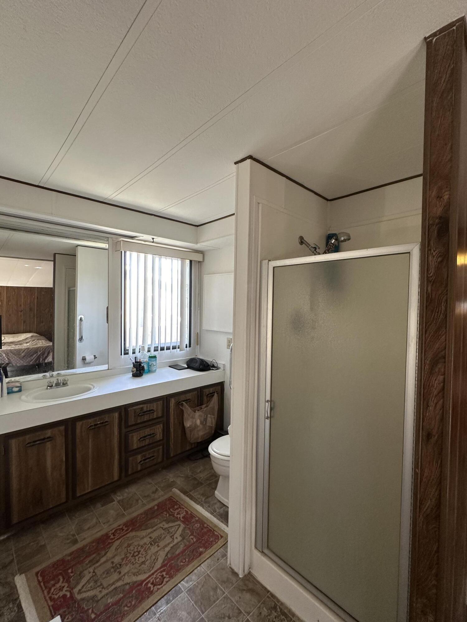 1112 SW Highway 97, 48