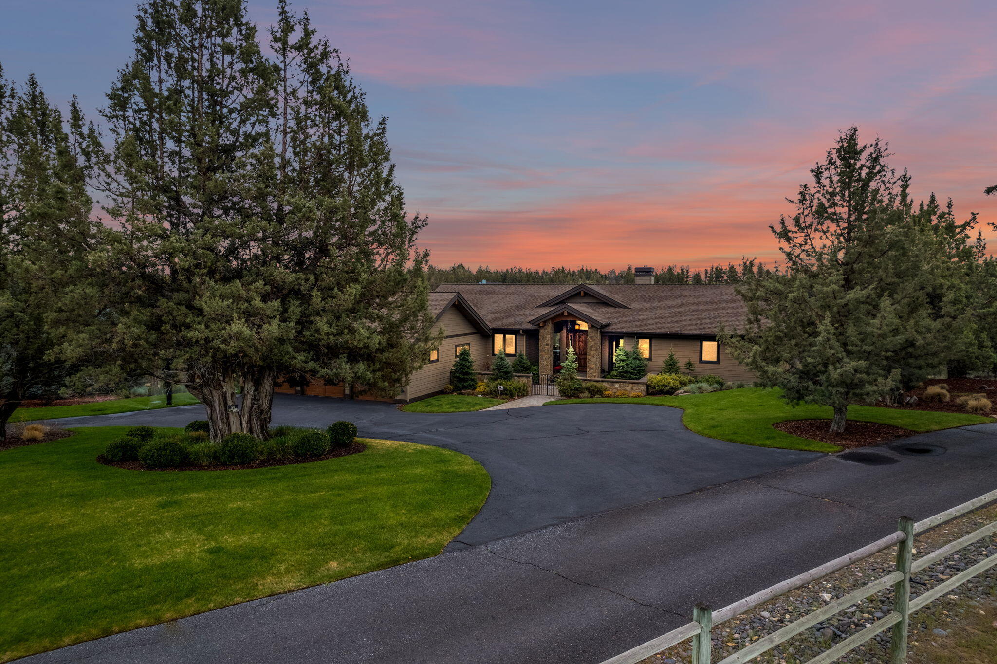 2660 Cliff Hawk Court
