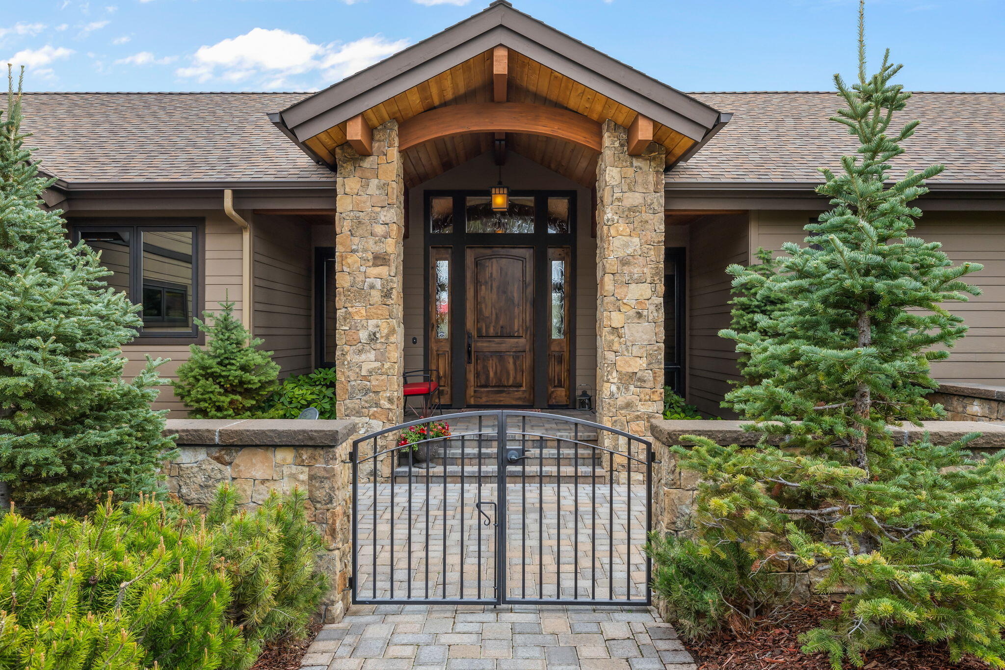 2660 Cliff Hawk Court