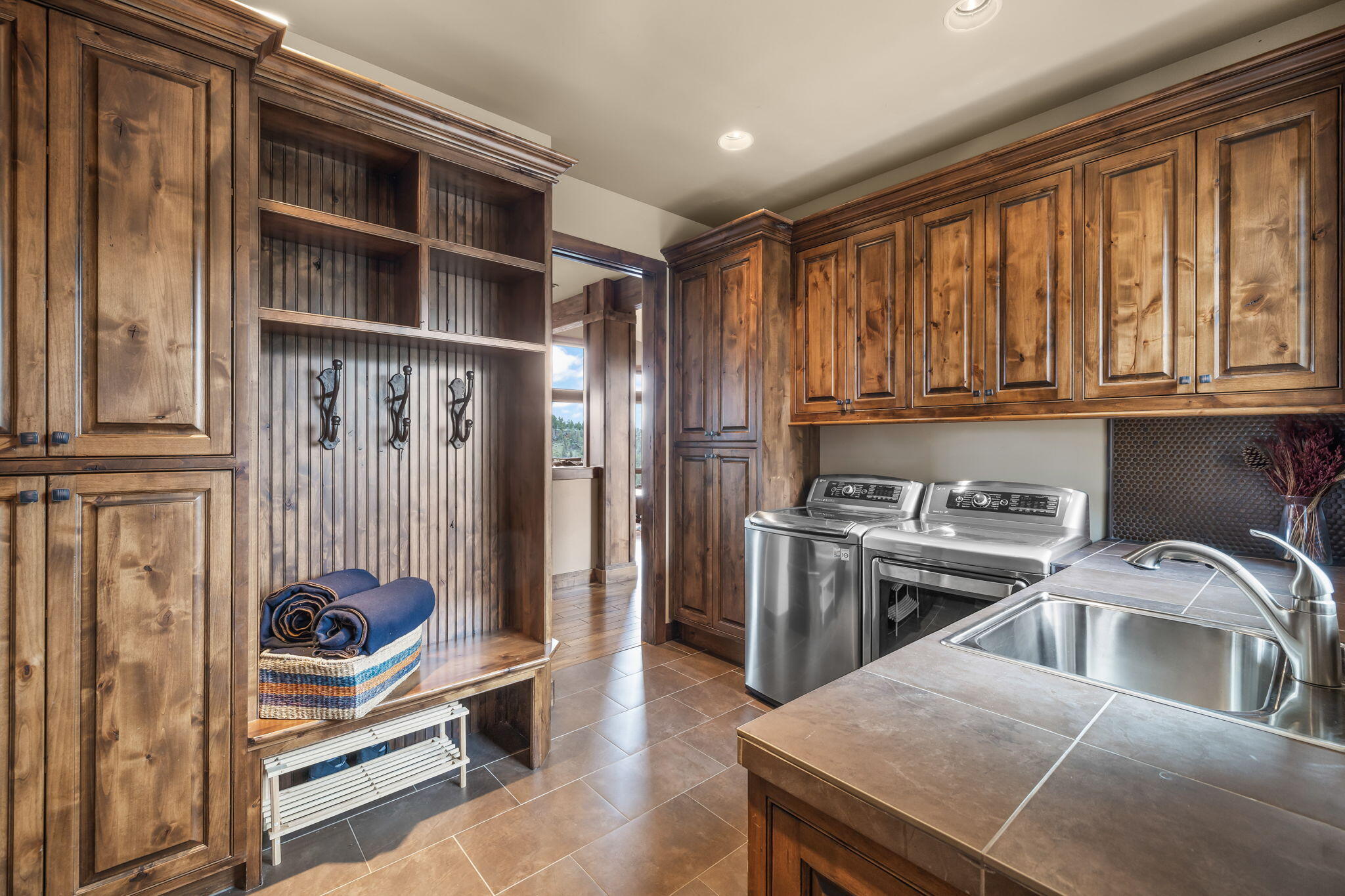 2660 Cliff Hawk Court