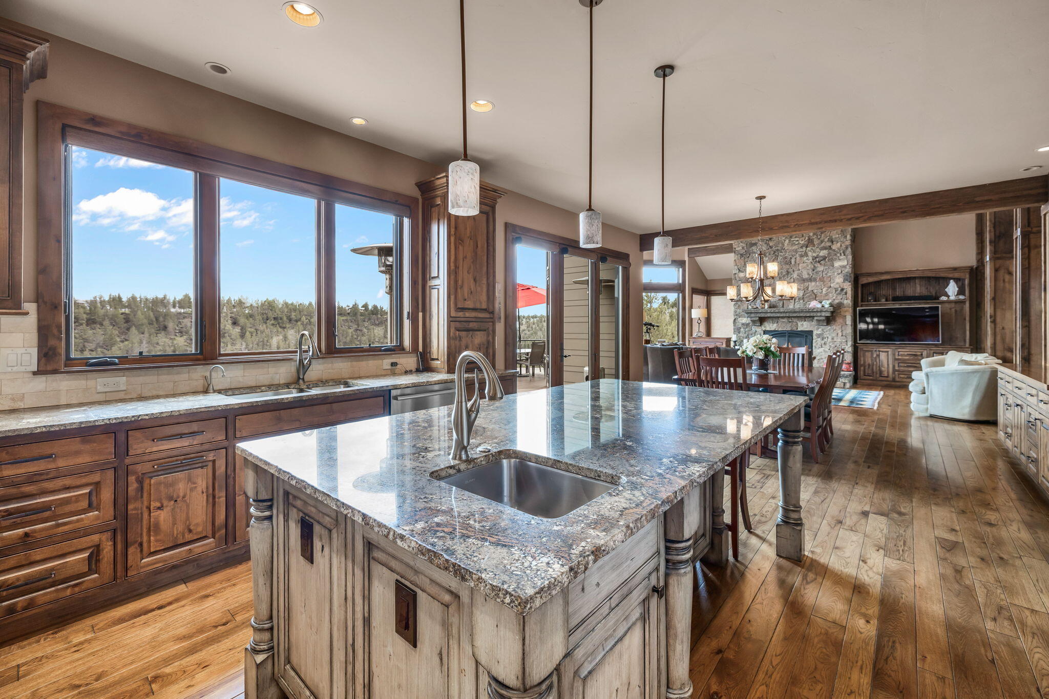 2660 Cliff Hawk Court