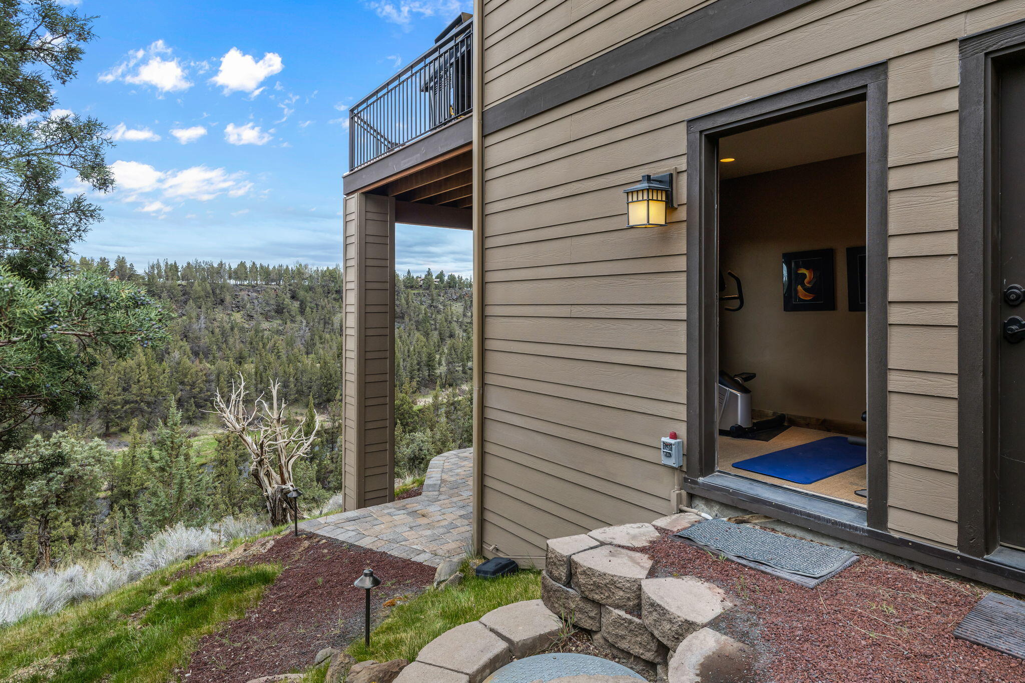 2660 Cliff Hawk Court