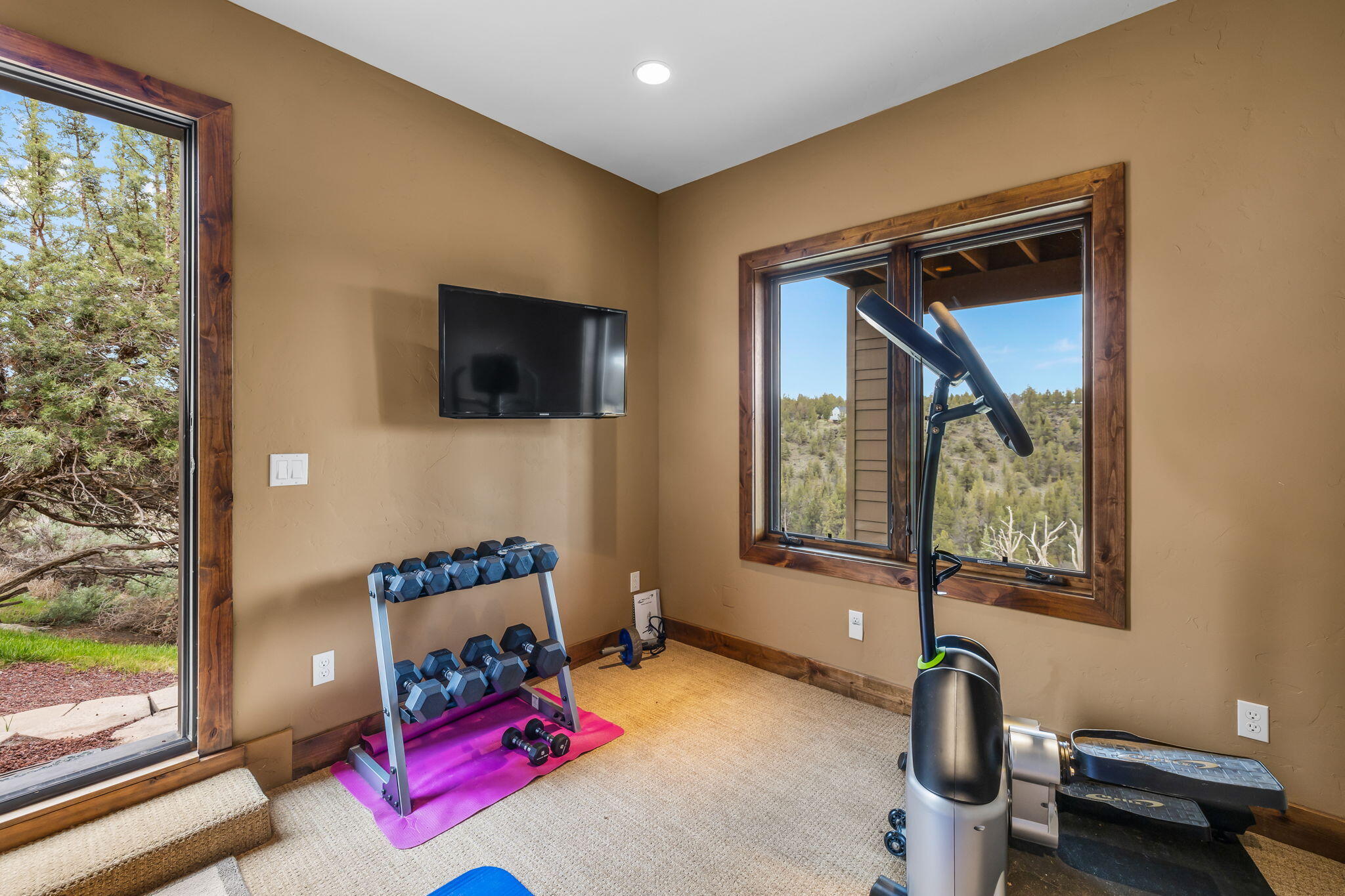 2660 Cliff Hawk Court